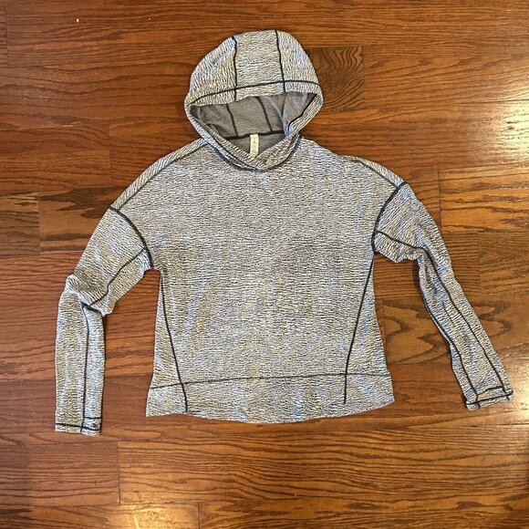 Lululemon Squad Goals Hoodie Size 4 Activewear Performance Workout Training - Picture 11 of 16